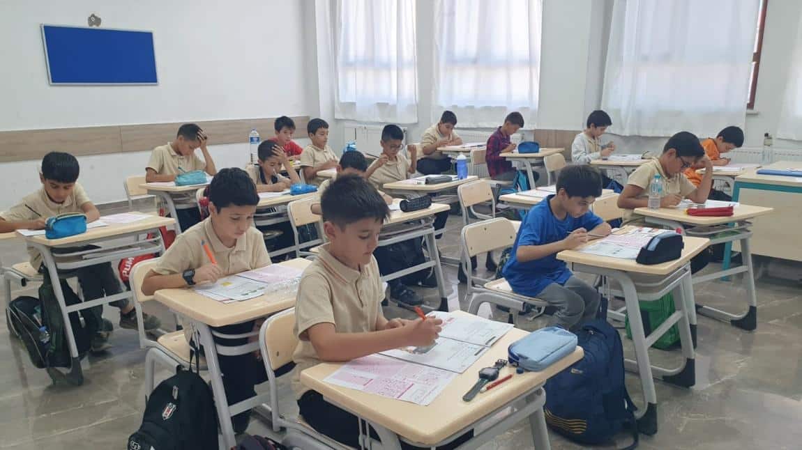 Ortaokul Proje Öğrencilerimize İlk Deneme Sınavı Bugün Yapıldı
